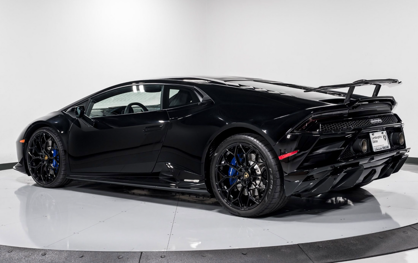Lamborghini Huracan EVO Novitec Style Wing